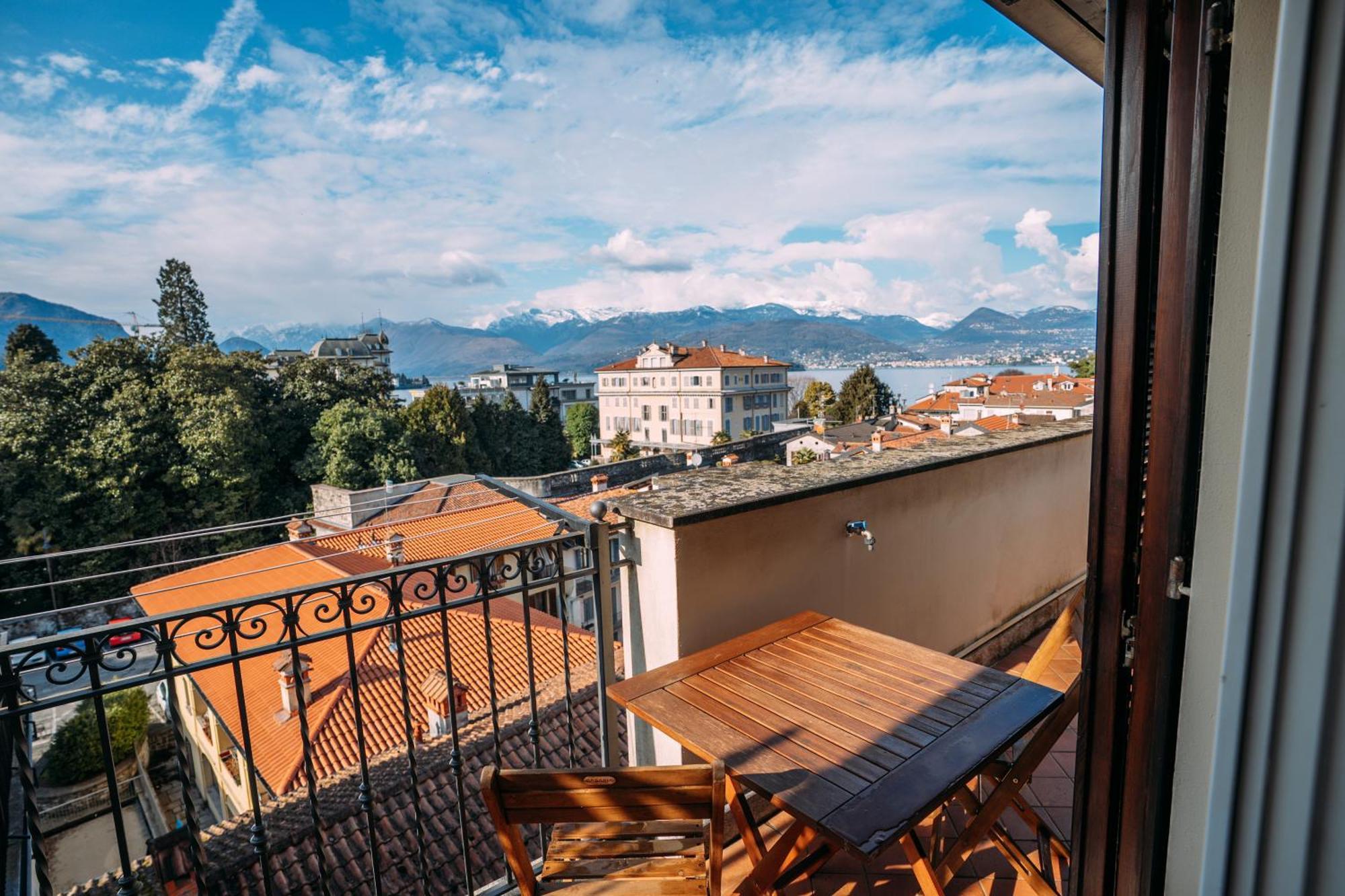 Suite Romantic Vista Lago Stresa Zewnętrze zdjęcie